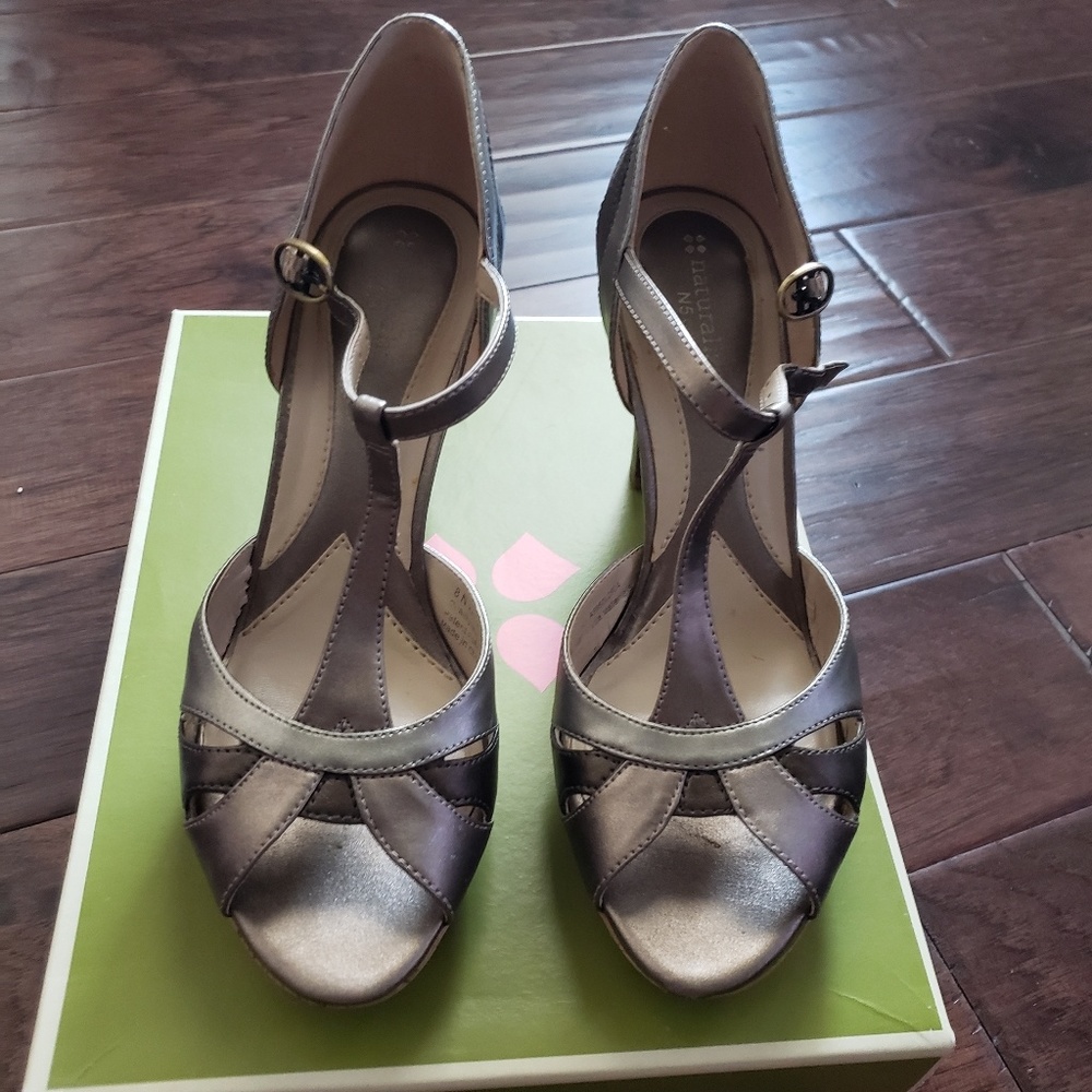 Taupe/Silver heels